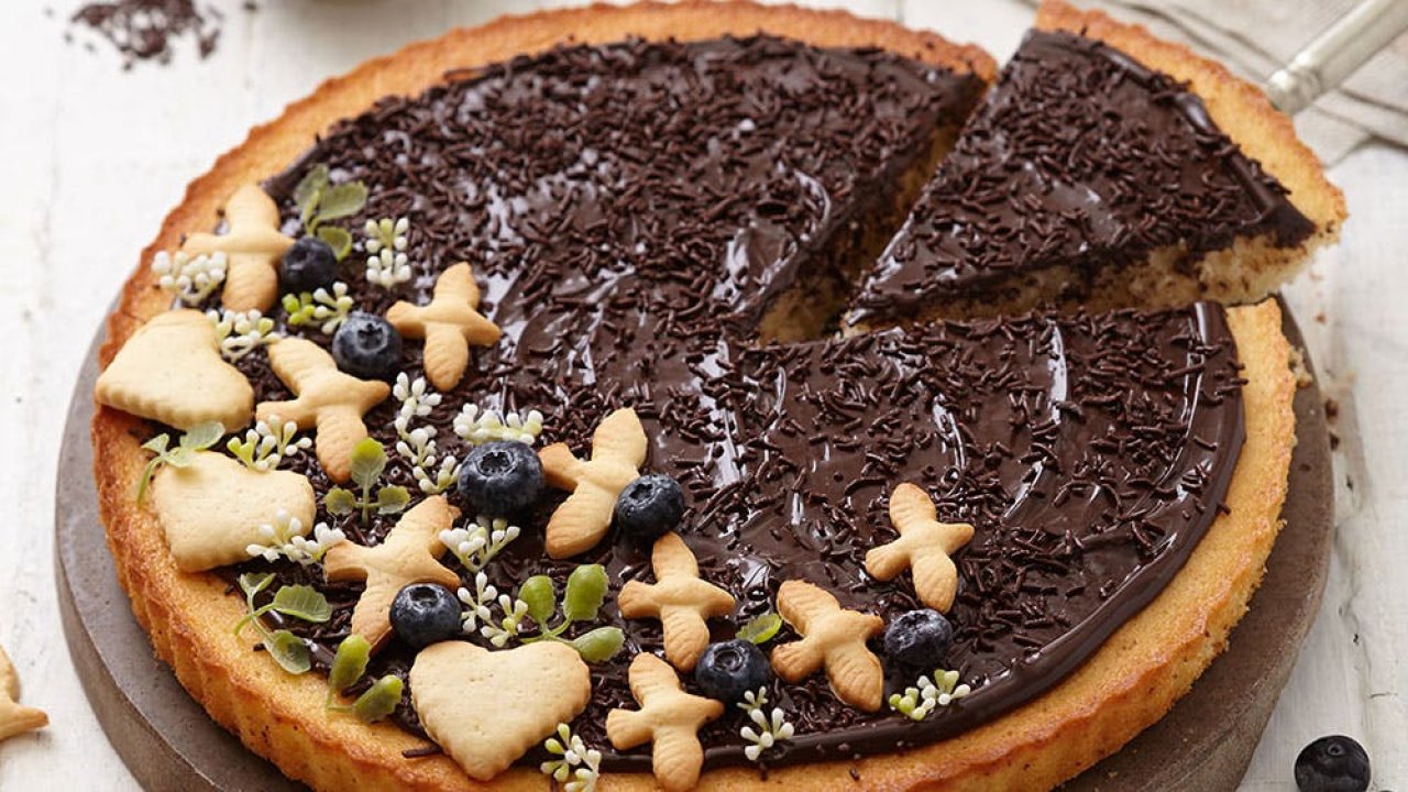 Çikolata Severler İçin: Çikolatalı Tart Kek Tarifi 2 465731