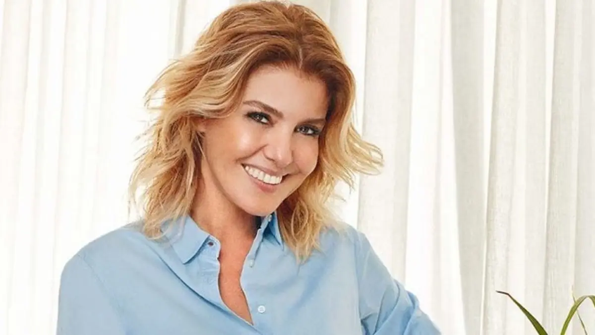 Gülben Ergen ekranlara geri dönüyor 20 494885