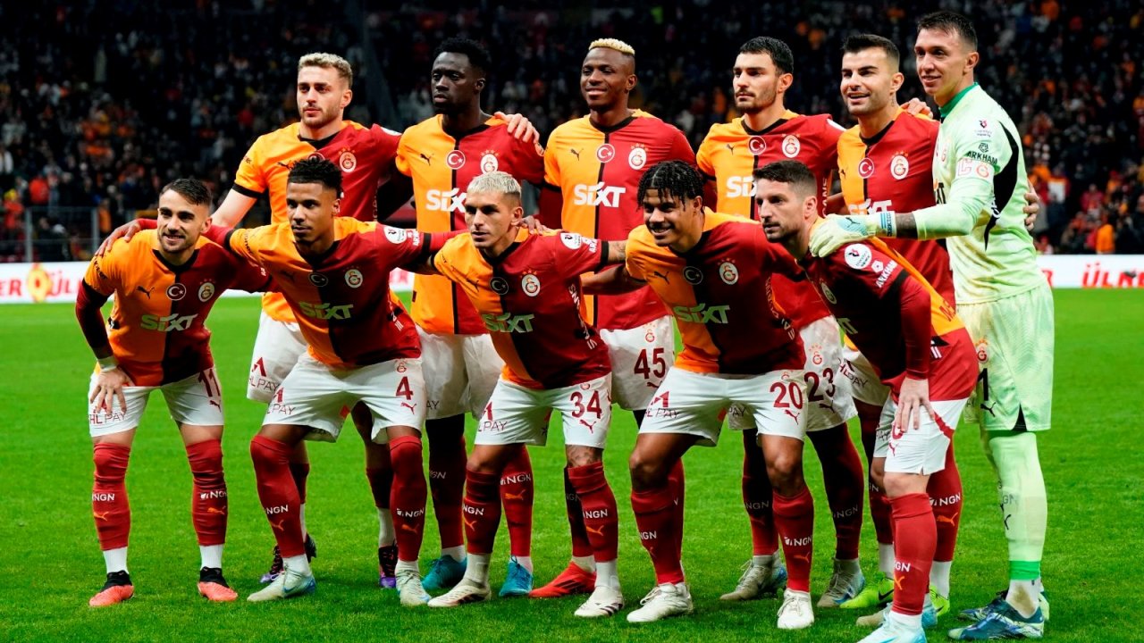 Okan Buruk Göztepe maçında değişikliğe gitmedi 5 495316