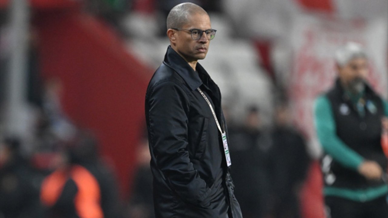 Alex de Souza ile yollar ayrıldı! 5 496589