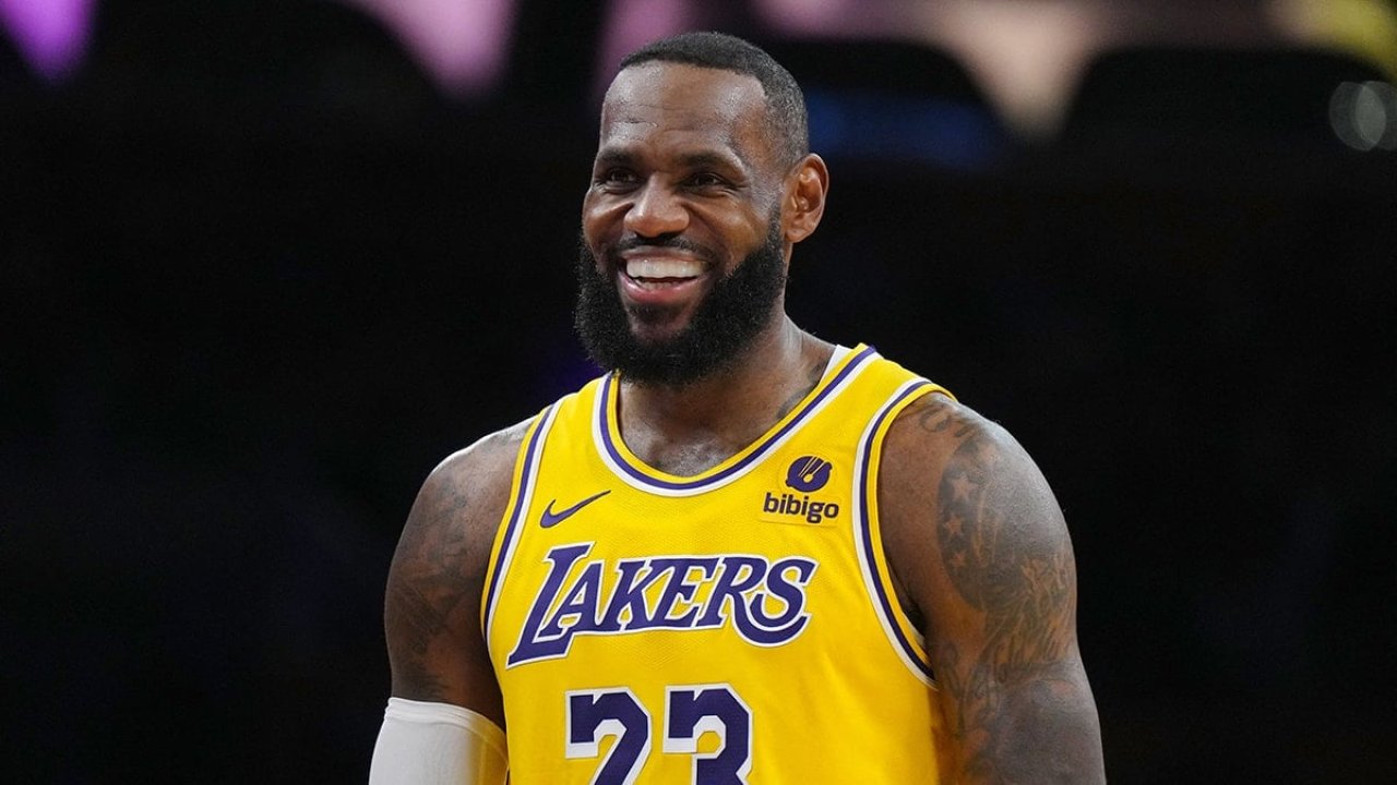 LeBron James’ten dev adım: Takım aldı! 15 497725