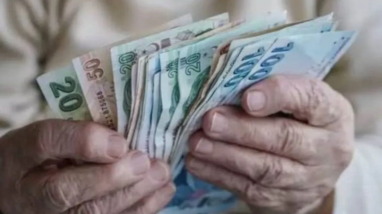 Emekli maaşına yapılan zam belli oldu: İşte yeni tutar! 28 emekli maasi.webp
