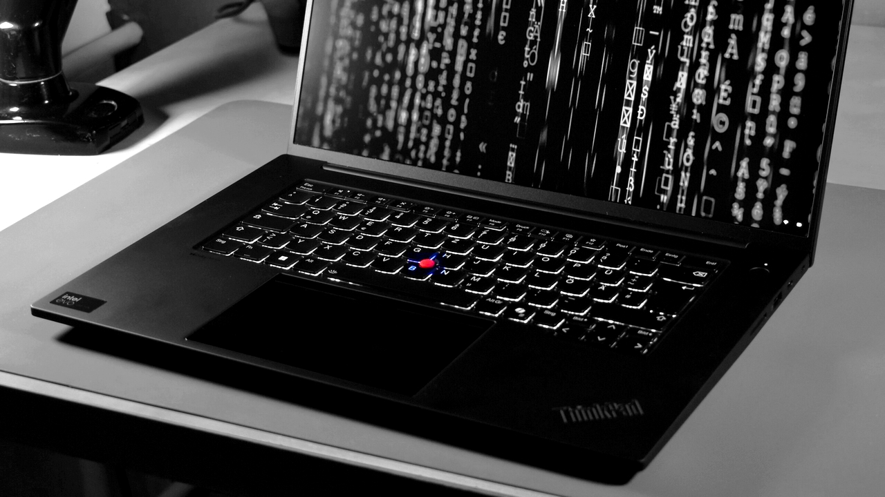 Bir devrin sonu: Lenovo, ikonik kırmızı butonu kaldırdı! 19 lenovo trackpad