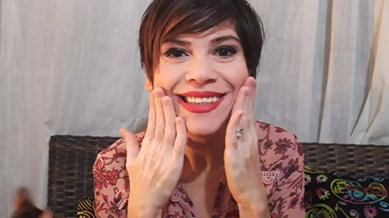 Aydilge'den Sevgililer Günü'nü yalnız geçirenlere destek 11 500314