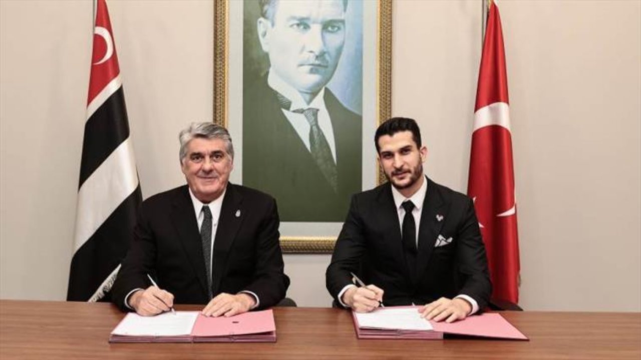 Beşiktaş'tan Necip Uysal'a yeni sözleşme! 15 500772
