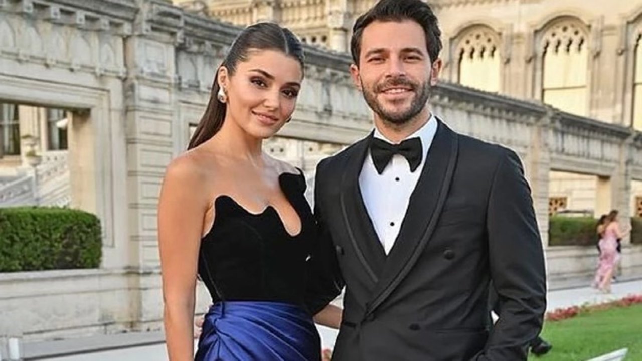 Cesur sahneler yüzünden ayrıldıkları iddia edilen Hakan Sabancı ile Hande Erçel'den payla.. 19 501376