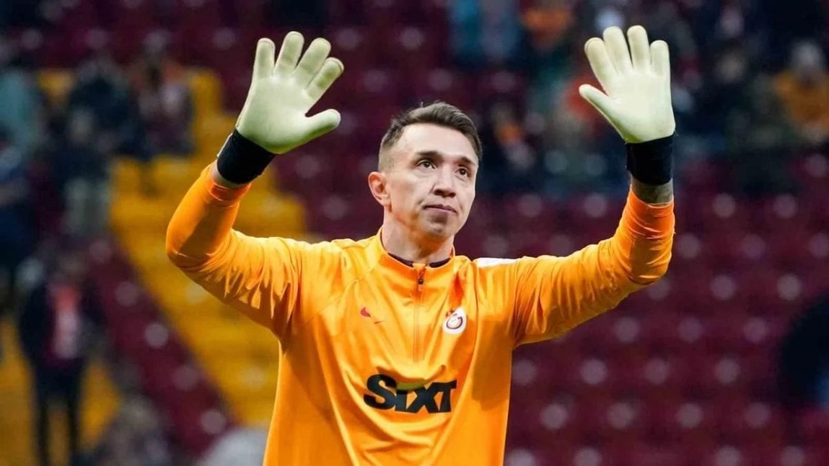 Muslera’dan AZ Alkmaar Maçı Sonrası Olay Yaratan Paylaşım! 15 501556