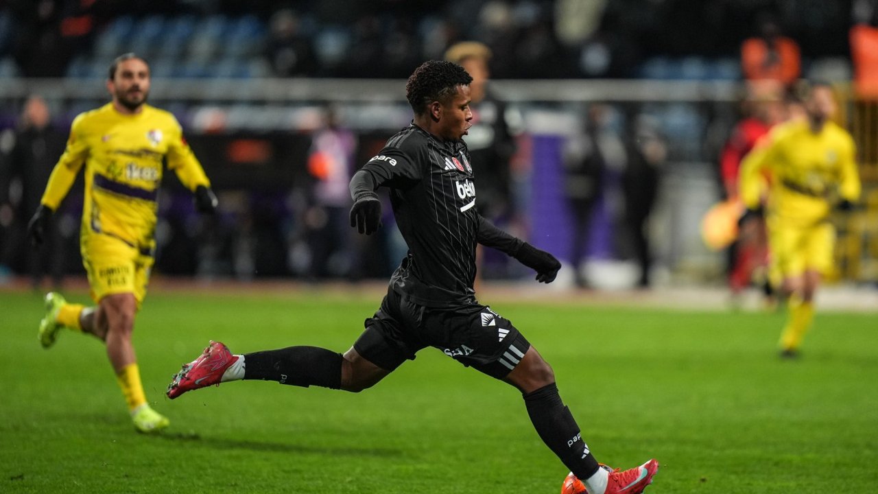 Beşiktaş'ın yeni transferi Arroyo, ilk maçında sahada 18 501619