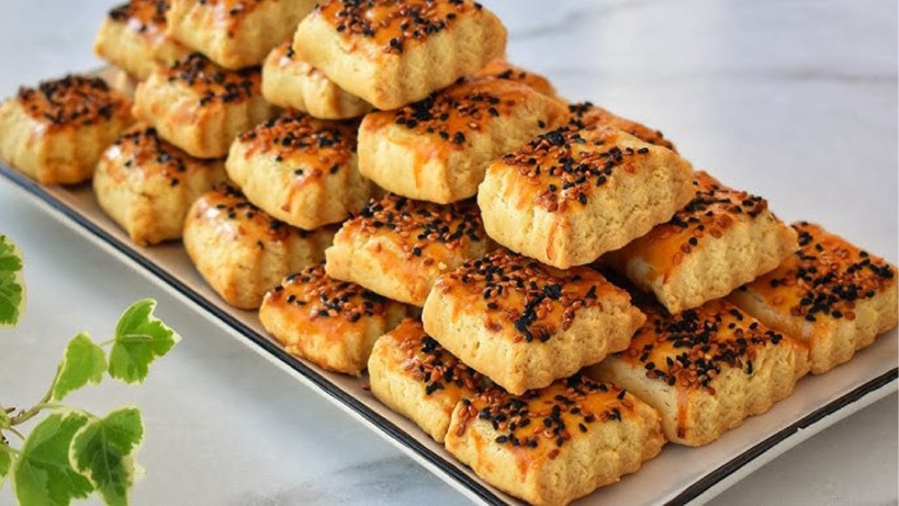 10 günde bayatlamayan tuzlu kurabiye tarifi! Lezzetiyle bağımlılık yapıyor 26 502509