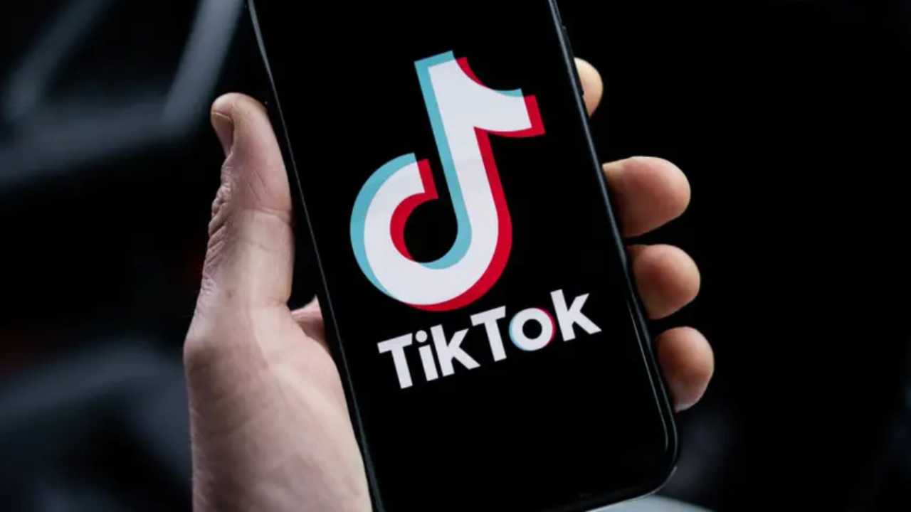 elon musk tiktok yasagi satin alma karari 1