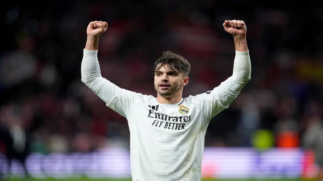 Raul Asensio, Real Madrid ile Yeni Sözleşme İmzalıyor 17 507458