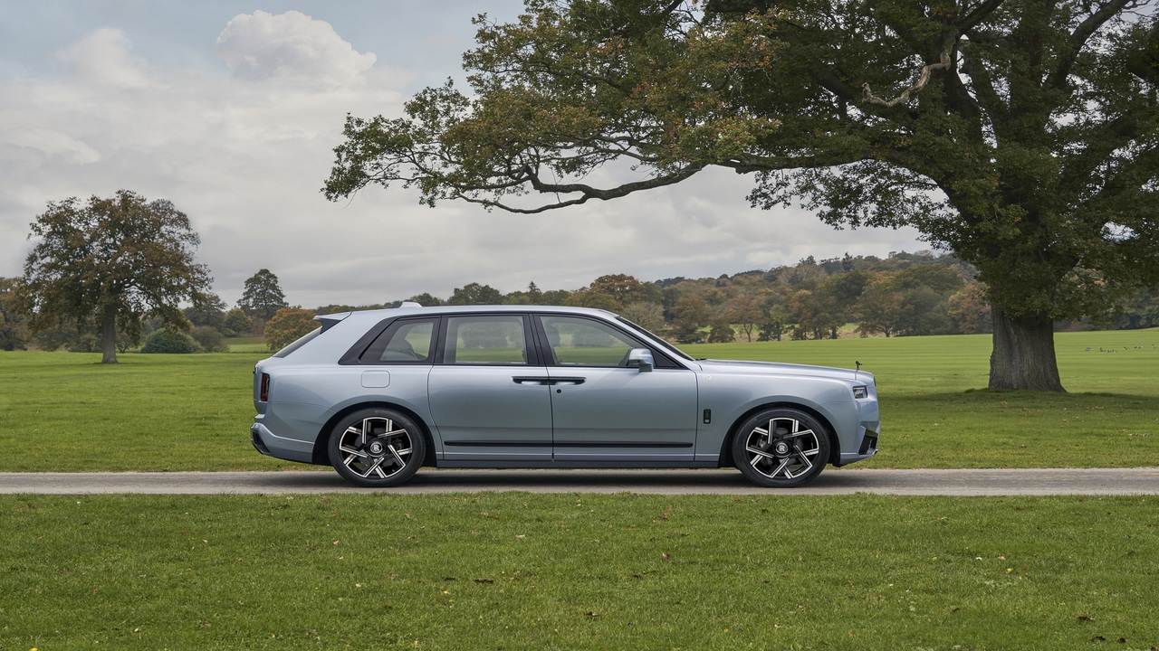 Rolls-Royce, Cullinan Daisy modelini duyurdu! İşte tasarımı 22 1745576331 RollsRoyceCullinanDai