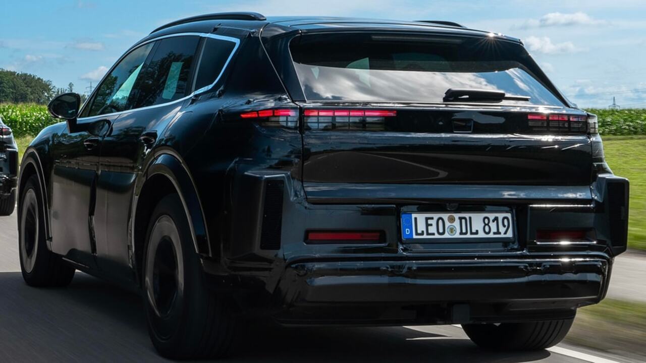 Tamamen elektrikli Porsche Cayenne görücüye çıkıyor! 5 Porsche Cayenne 1