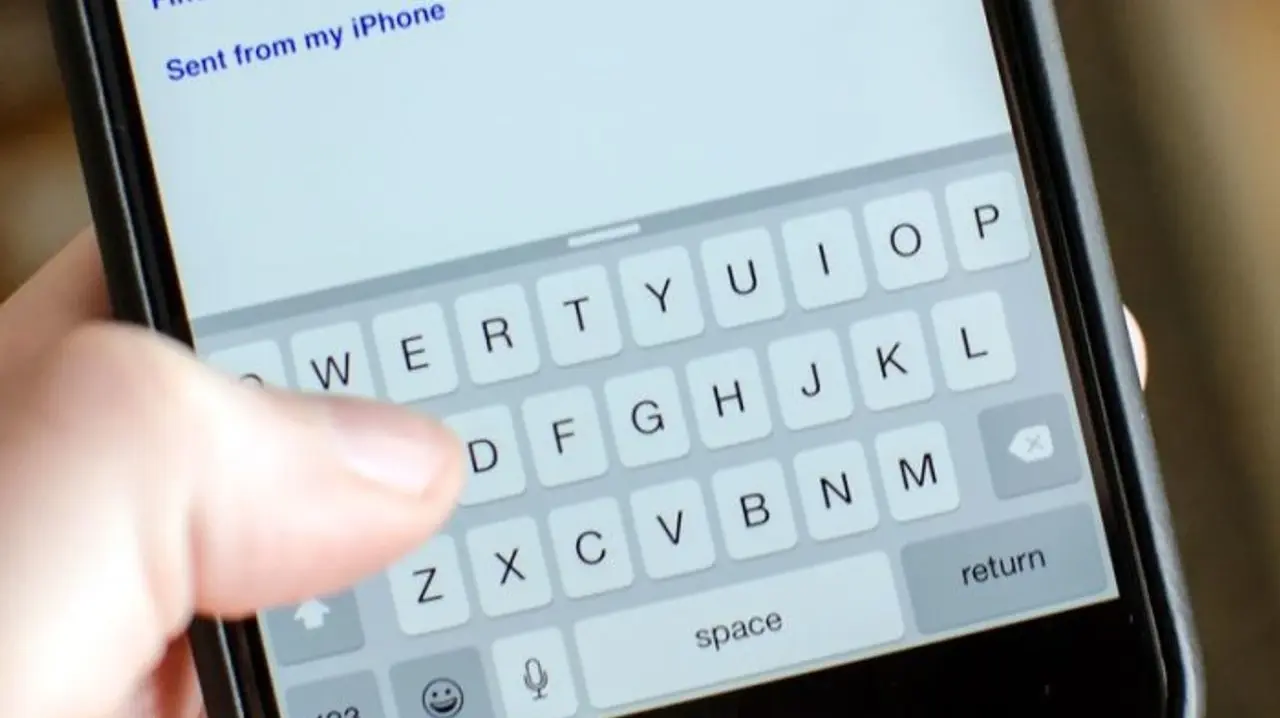 iphone klavye uygulamasi 1.webp