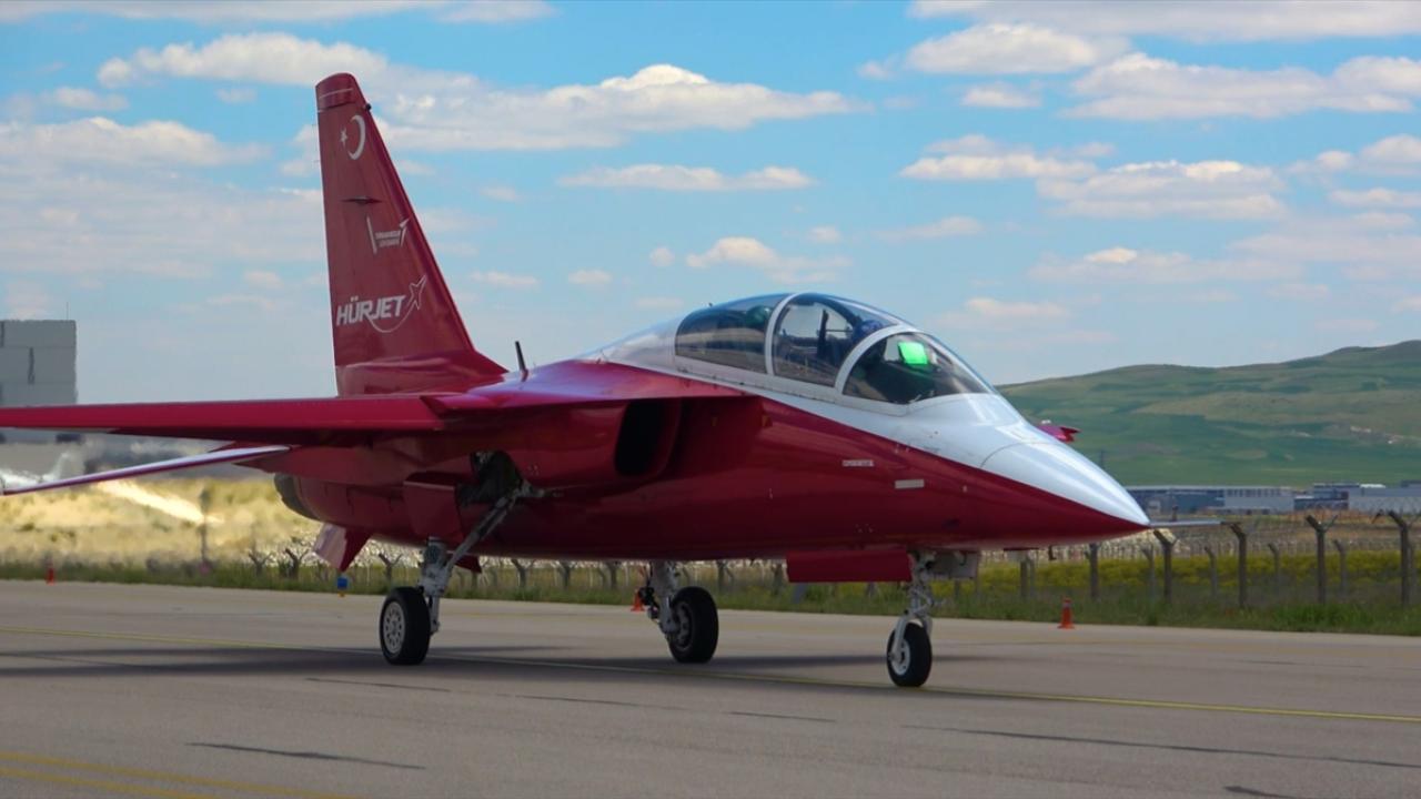 İspanya, ileri eğitim uçağı olarak F-5 yerine Hürjet alıyor! 5 1 14