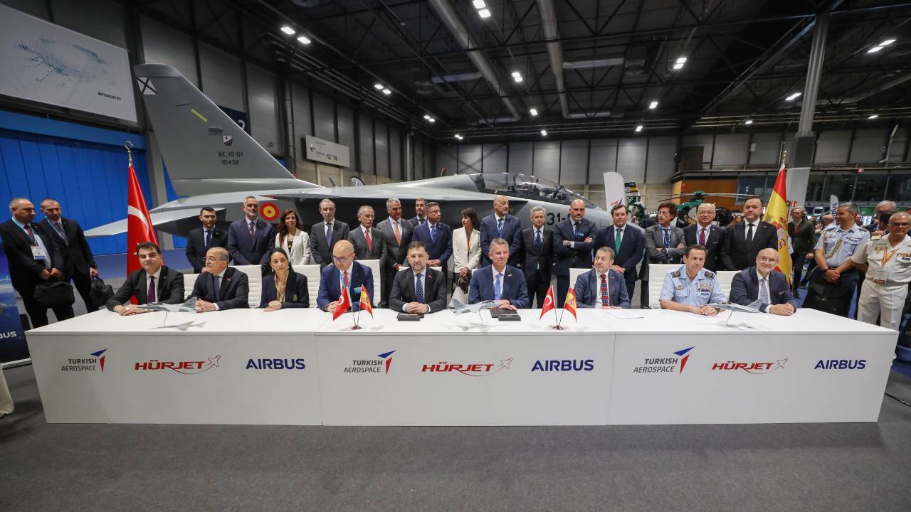 Hürjet Avrupa yolcusu! TUSAŞ ve Airbus İspanya için anlaştı 10 1 8