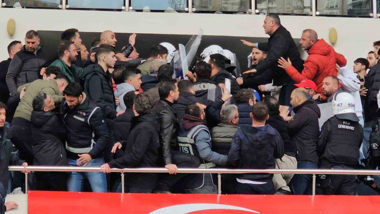 Play-Off maçında polise direnen 3 şüpheliye adli işlem, 27 kişiye seyirden men cezası verildi 3 515737