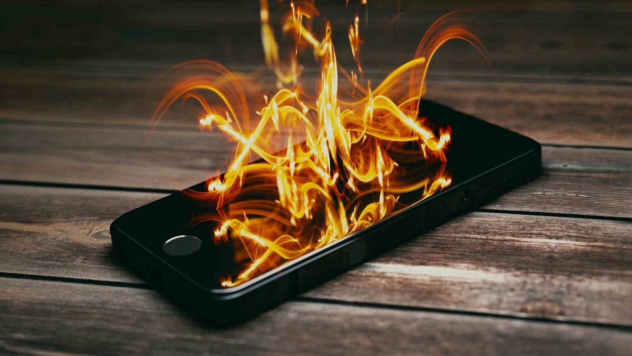 Telefon neden ısınır? Telefon ısınınca yapılması gerekenler 42 Telefon neden isinir Telefon isininca yapilmasi gerekenler 7