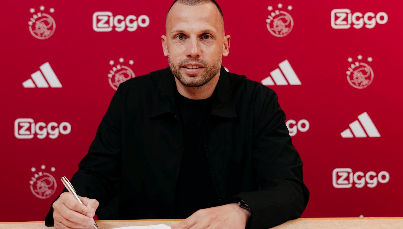 Ajax, John Heitinga ile 2 yıllık teknik direktörlük sözleşmesi imzaladı 6 520395