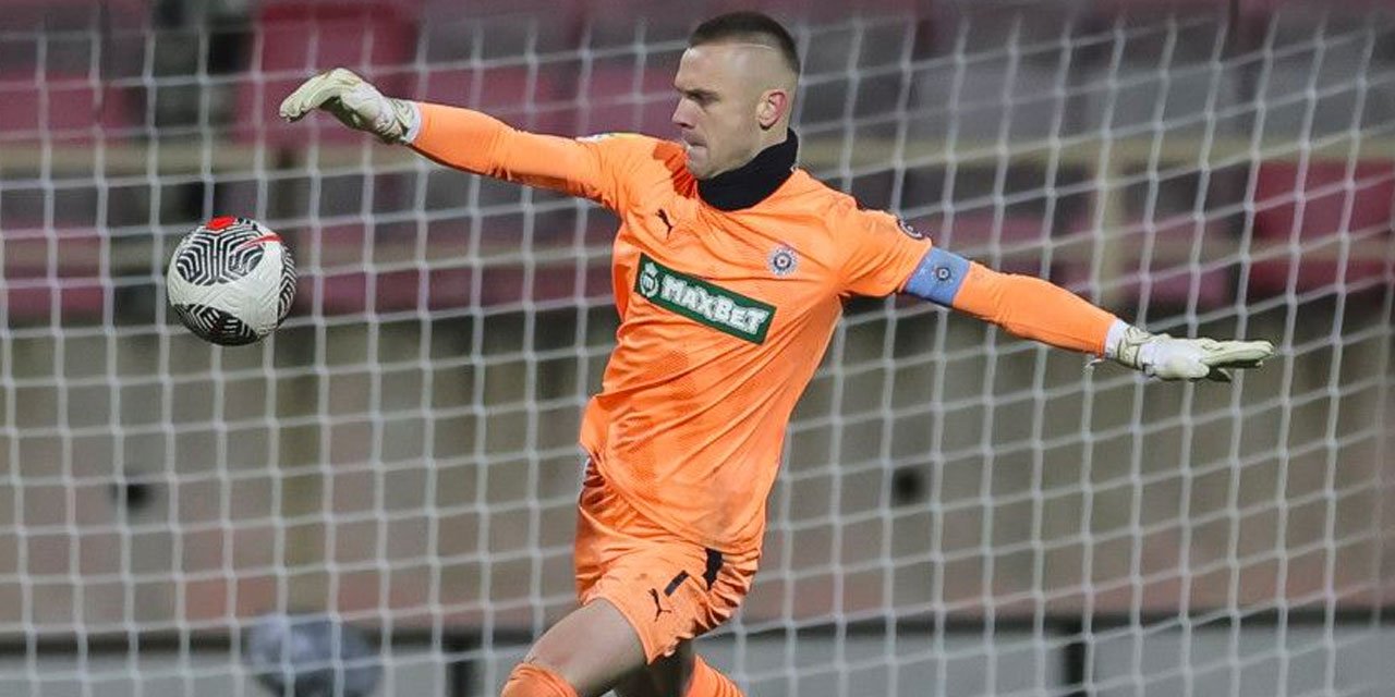 Kocaelispor, 14 Maçta Kalesini Gole Kapatan Kaleciyi Kadrosuna Kattı 8 524102