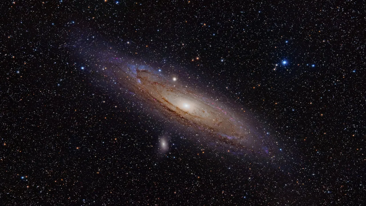 Andromeda Galaksisi oldukca net.webp