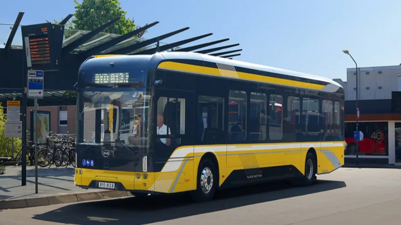 BYD 700 km menzilli elektrikli .webp