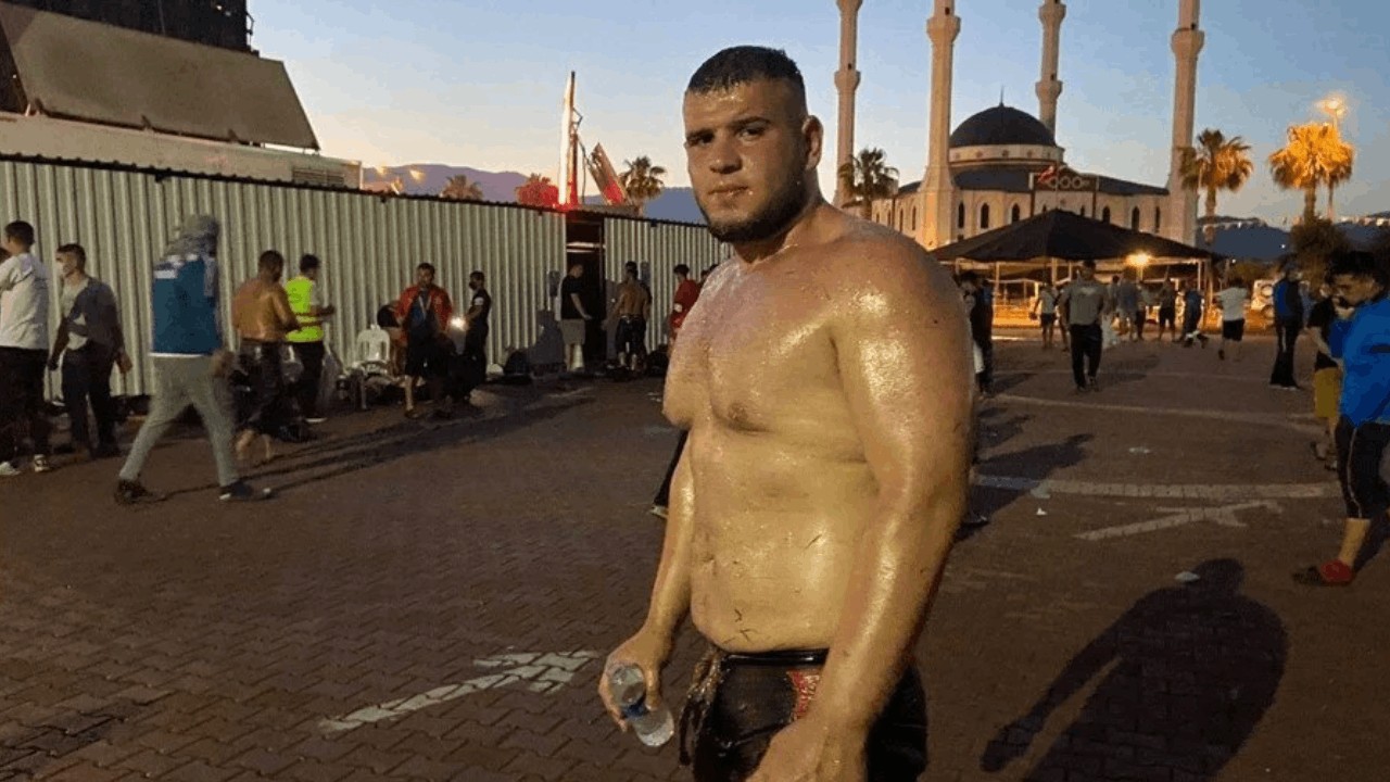 Kırkpınar’ın yıldızı Burak Bozkurt’tan acı haber 13 527156
