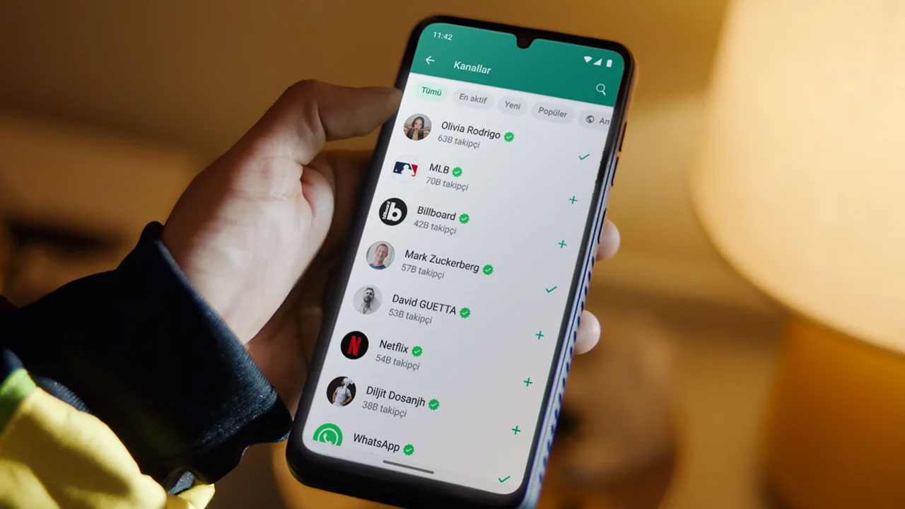 whatsapp yapay zeka destekli onerilere basladi 1