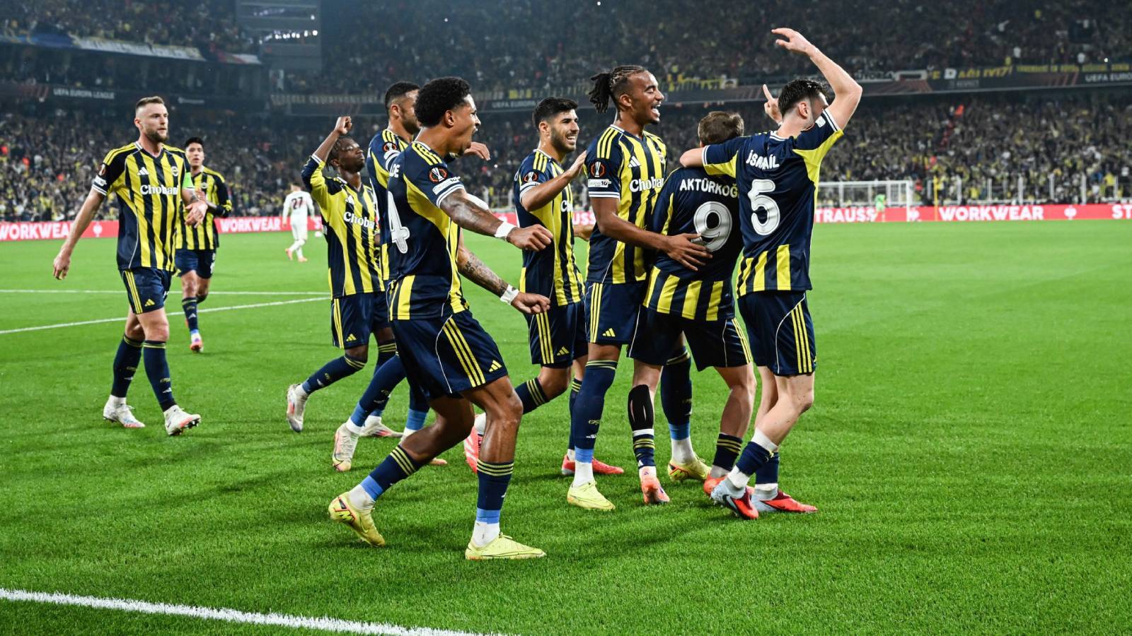 Fenerbahçe’den Stuttgart’a Maç Sonu Esprili Gönderme: "Tschüss!" 1 546432