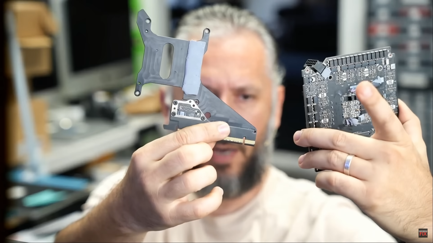 NVIDIA RTX 5090 Founders Edition hayal kırıklığı yarattı 8 NVIDIA RTX 5090 FE components 1456x820 1