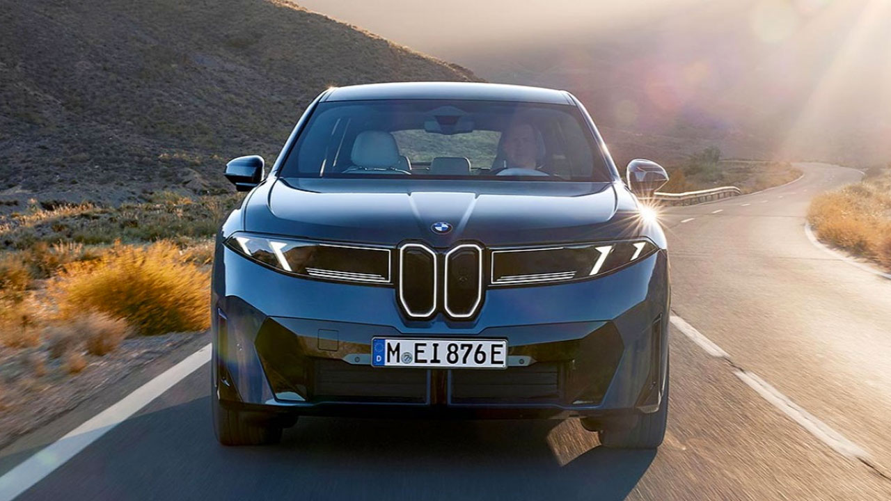 yeni bmw ix3 805 km menzil ve rekor sarj hiziyla geliyor 1