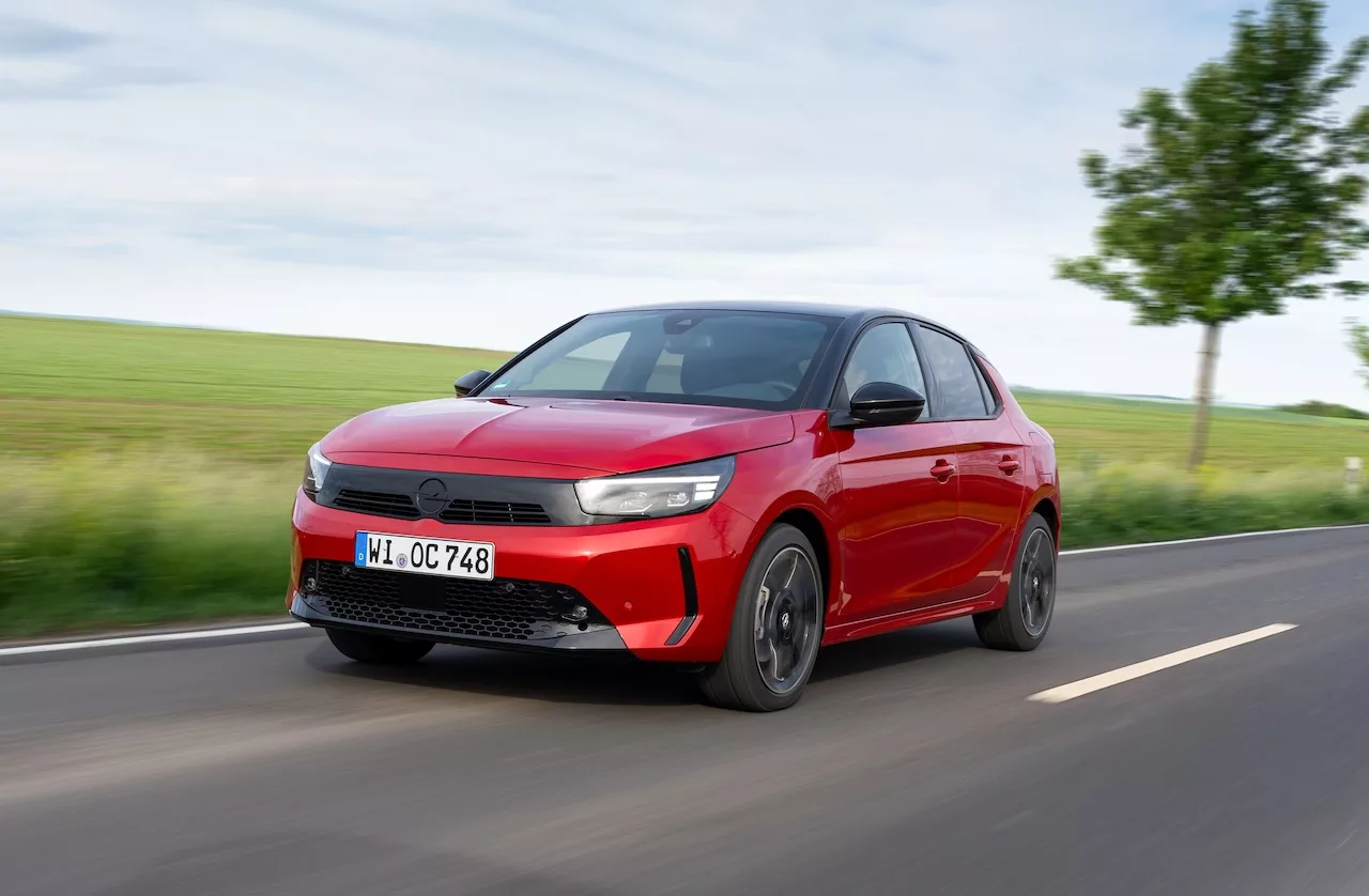 Opel Hibrit Modelleri Türkiye'de! Corsa ve Mokka Fiyatı 21 Opel Corsa Hybrid 1.webp