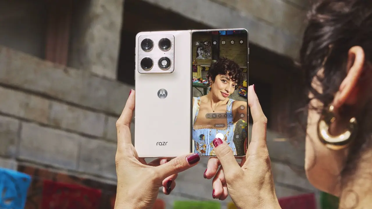 En iyi kameraya sahip katlanabilir telefon