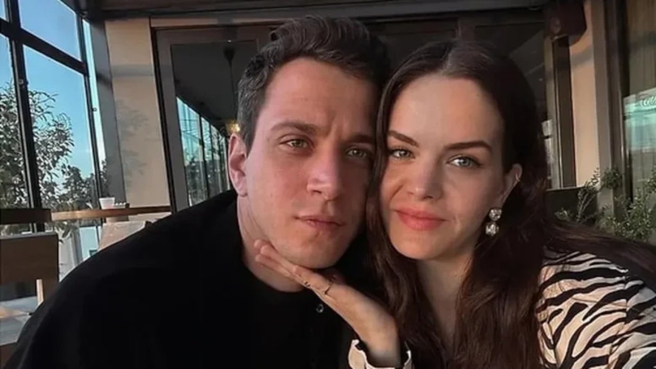 Rol Arkadaşı ve Yasak Aşk Gündemi! 1 557491