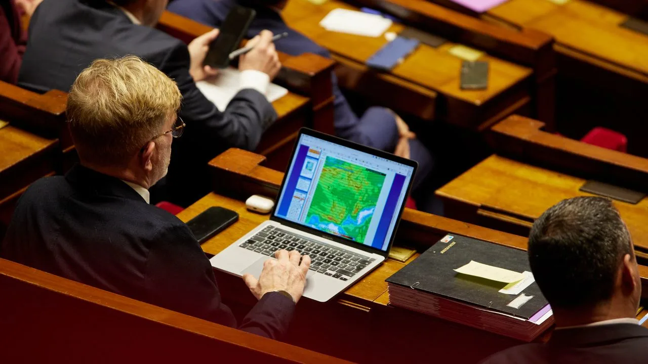 Hükümet Windows'u Bırakıyor Linux'a Geçiyor! 7 hukumet windowsu birakiyor linuxa geciyor.webp