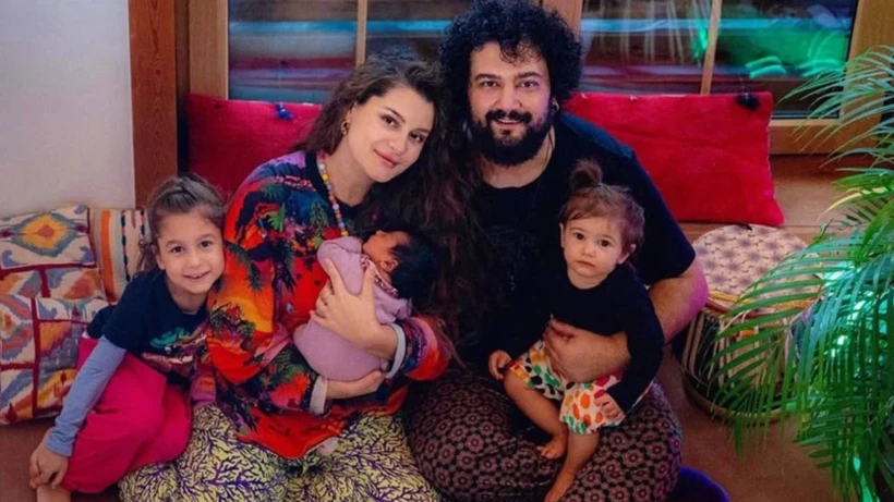 Atiye’den sürpriz bebek haberi! Ünlü şarkıcı 4. kez anne olmaya hazırlanıyor 8 559144