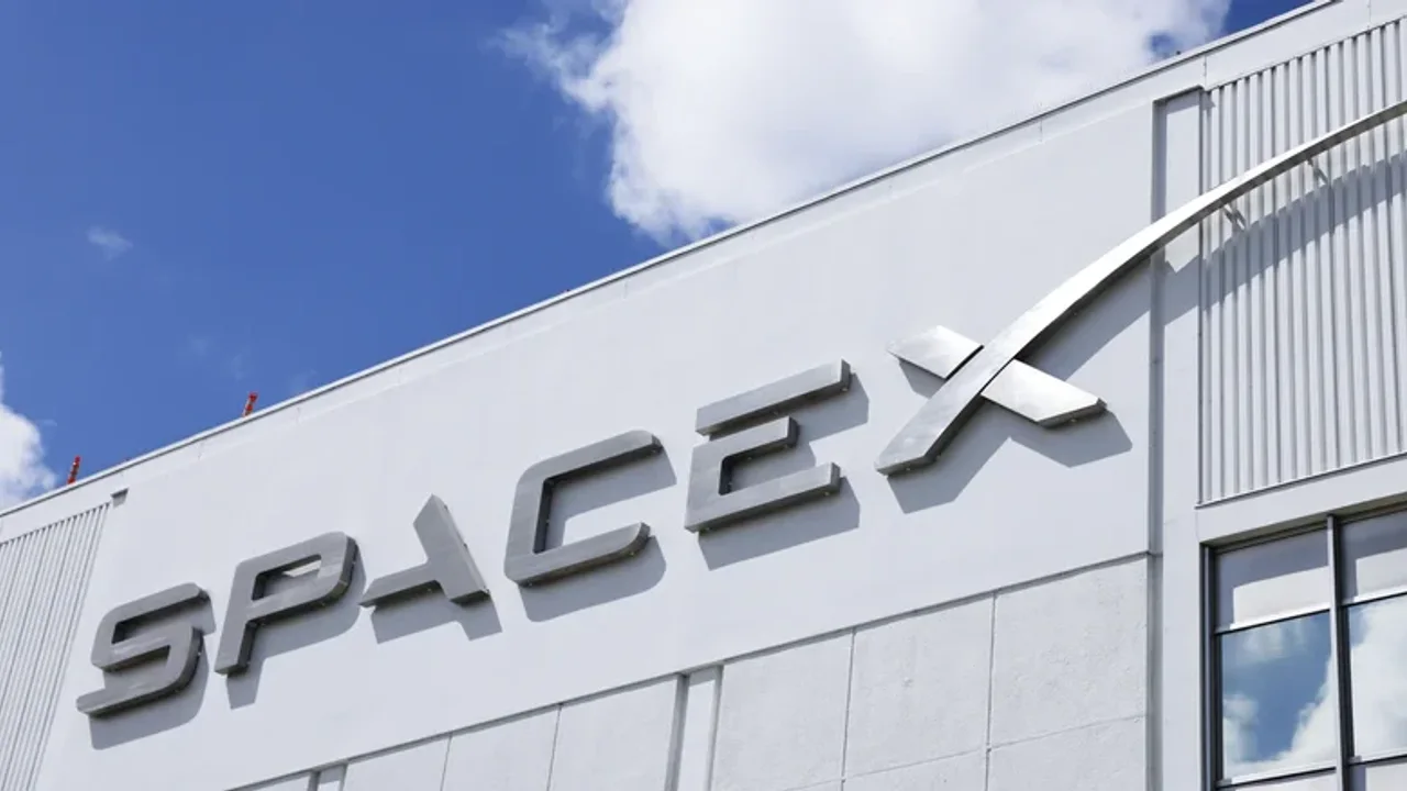 elon muskin sirketi spacex borsaya giriyor.webp