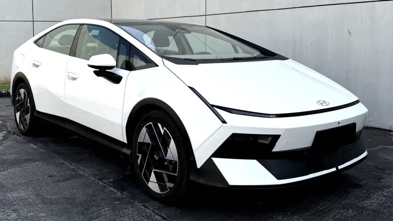 hyundainin elektrikli hatchbacki ioniq v tanitildi.webp