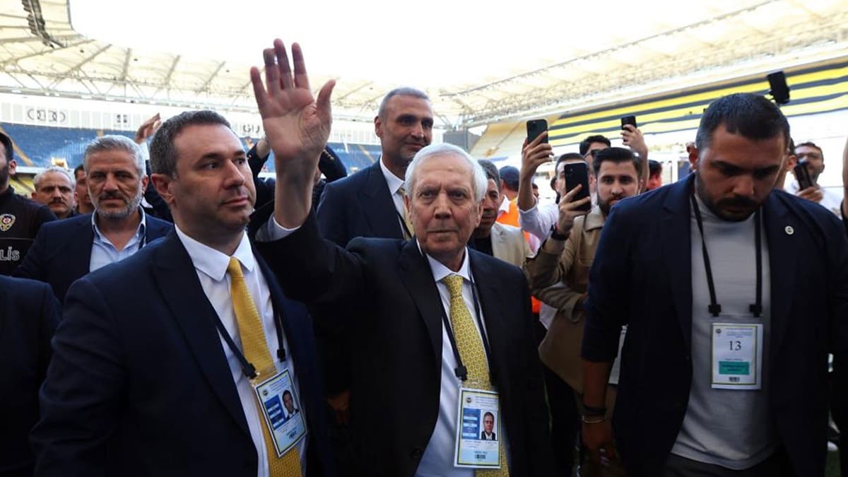 Aziz Yıldırım'dan seçim kürsüsünde dikkat çeken sözler: "Fenerbahçe'ye borcum var" 1 560141