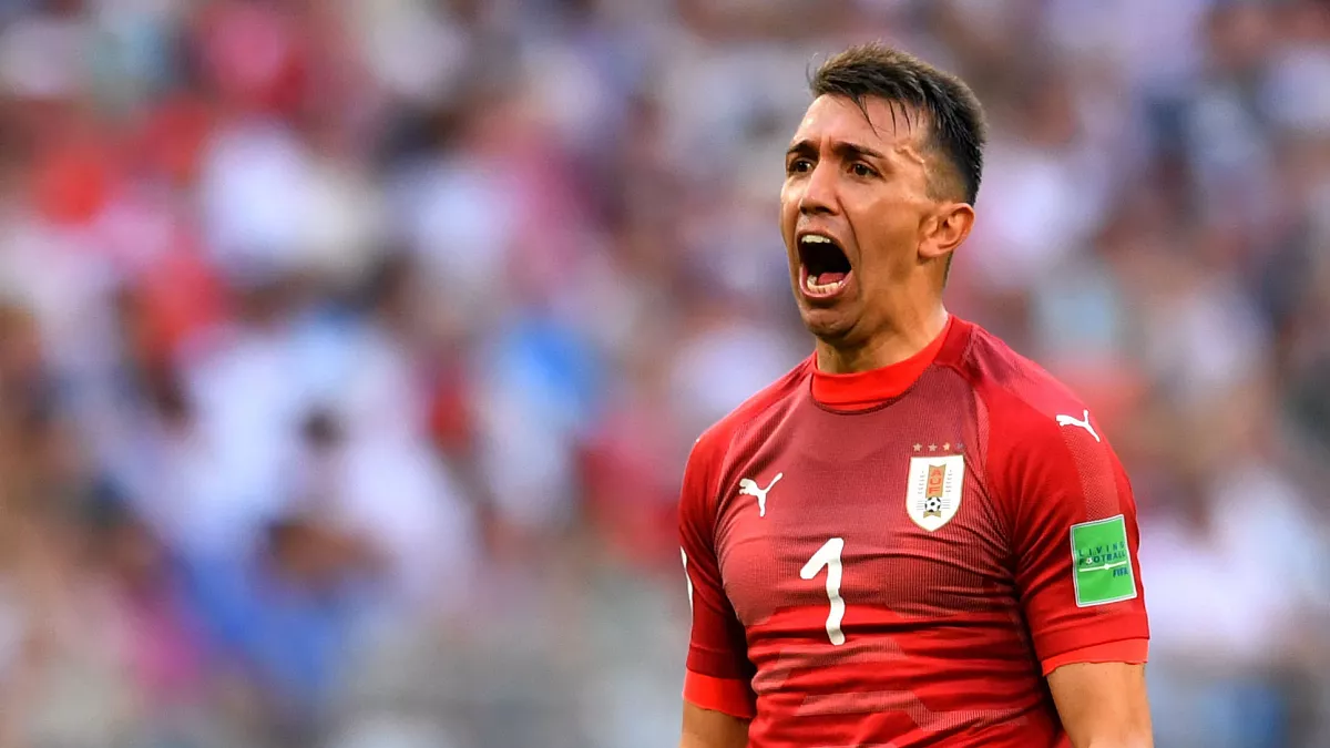 Muslera Dünya Kupası tarihine geçti! Uruguay'da rekor kıran gece 1 560455