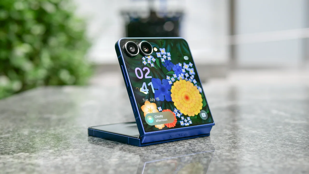 galaxy z flip 8 hangi islemciyle gelecek.webp