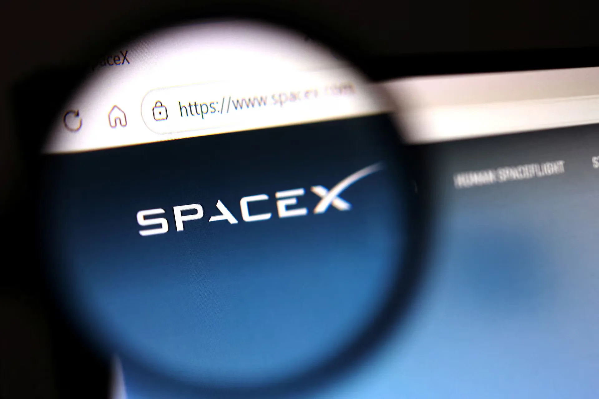 google ve spacexten 920 milyon dolarlik anlasma 2.webp