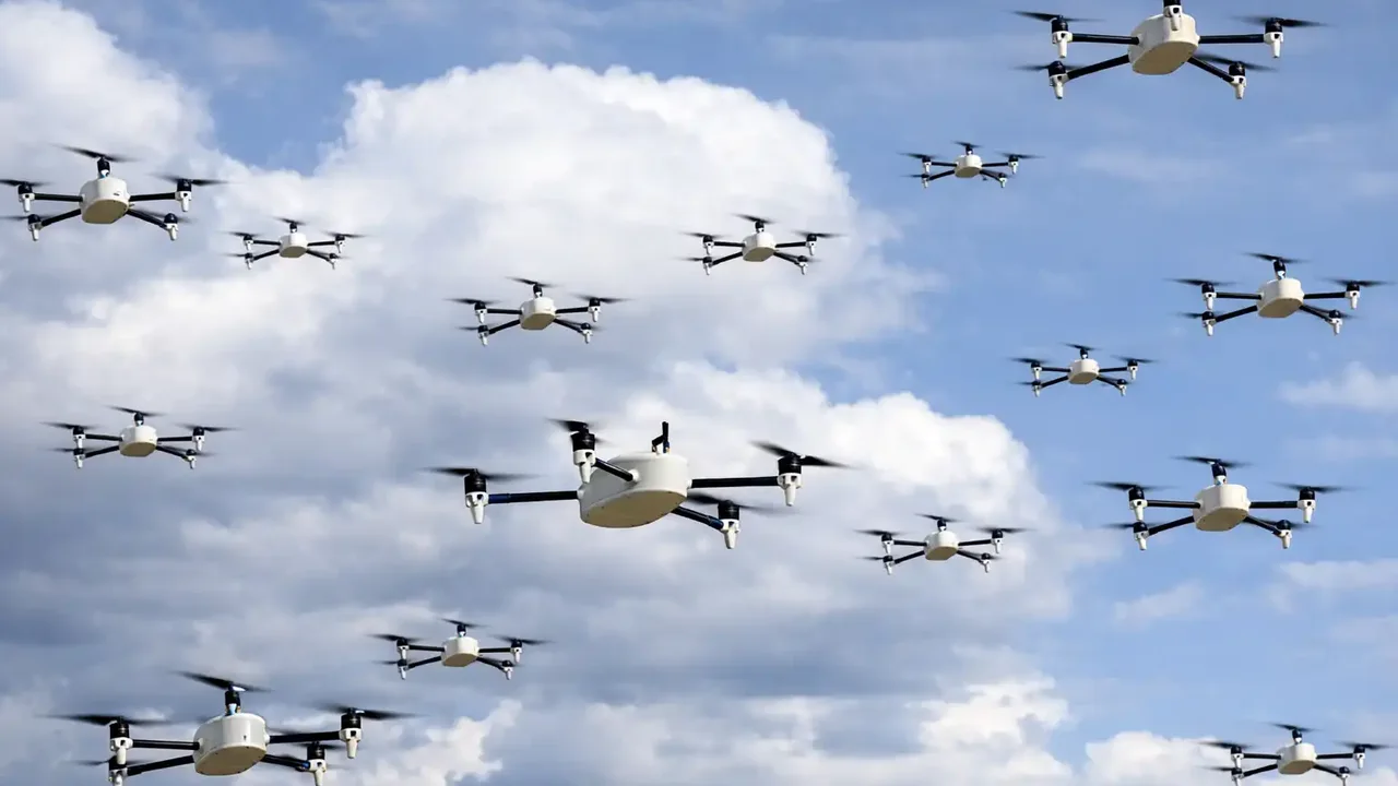 havada sarj olabilen drone surusu 7 24 gorev yapacak.webp