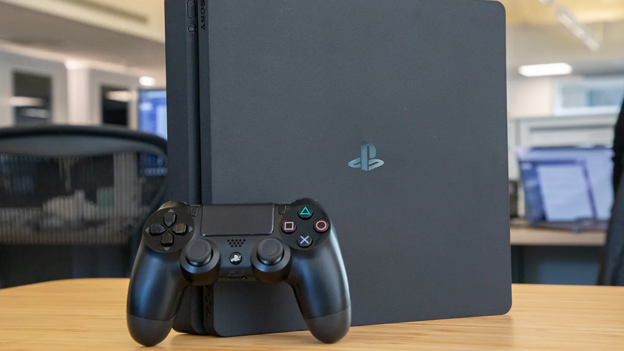 sosyal medyada gundem olan cocuga playstation turkiyeden jest.webp