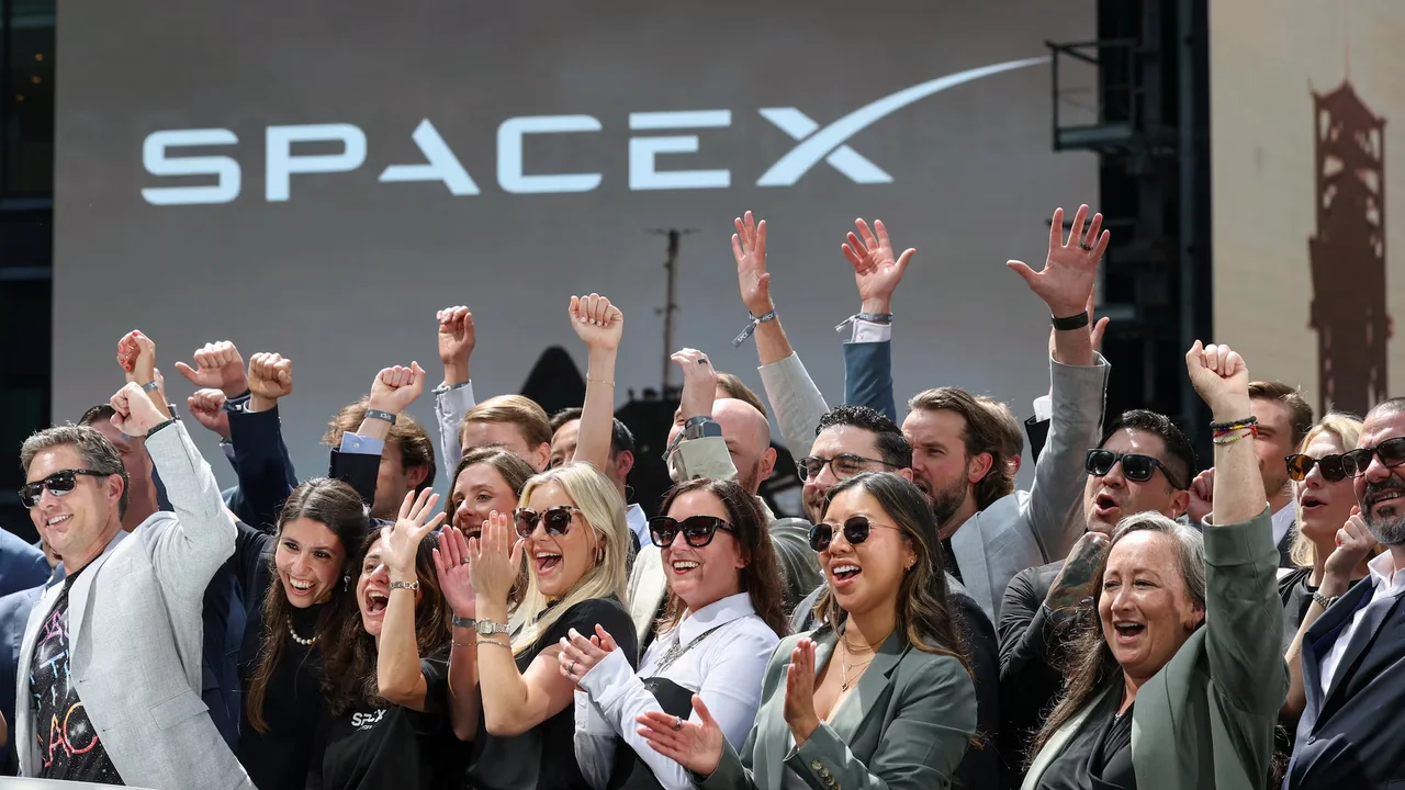SpaceX Borsaya Rekorla Giriş Yaptı 4 spacex borsaya rekorla giris yapti.webp
