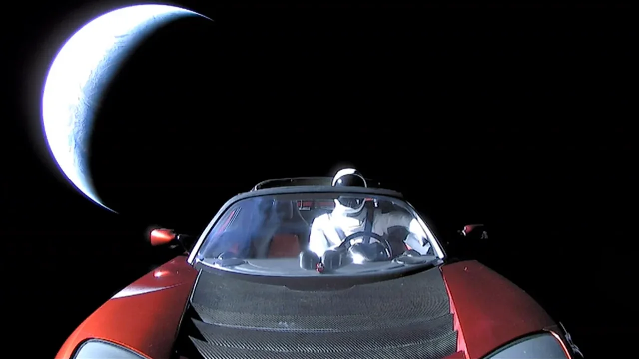 Uçan Tesla Roadster için Tanıtım Tarihi Belli Oldu 13 ucan tesla roadster icin tanitim tarihi belli oldu.webp