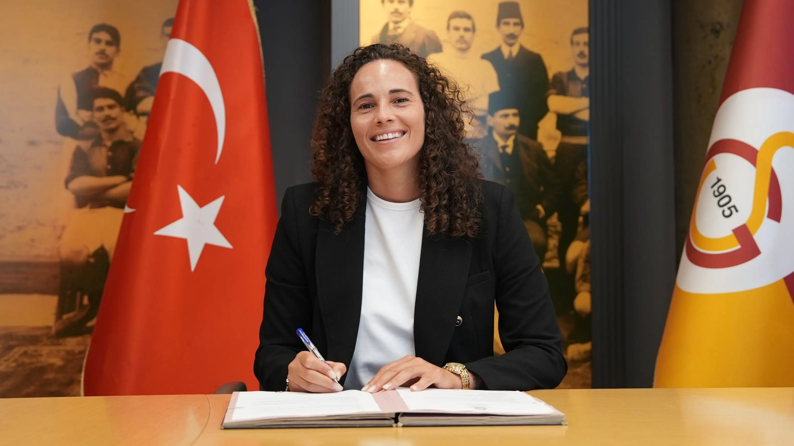 Galatasaray'dan kaleye milli takviyesi! Portekizli yıldız imzayı attı 1 560944 scaled