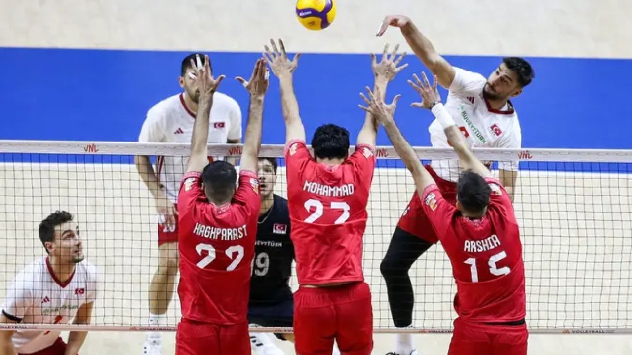 A Milli Erkek Voleybol Takımı tarih yazdı! Filenin Efeleri’nden büyük başarı! 1 561632