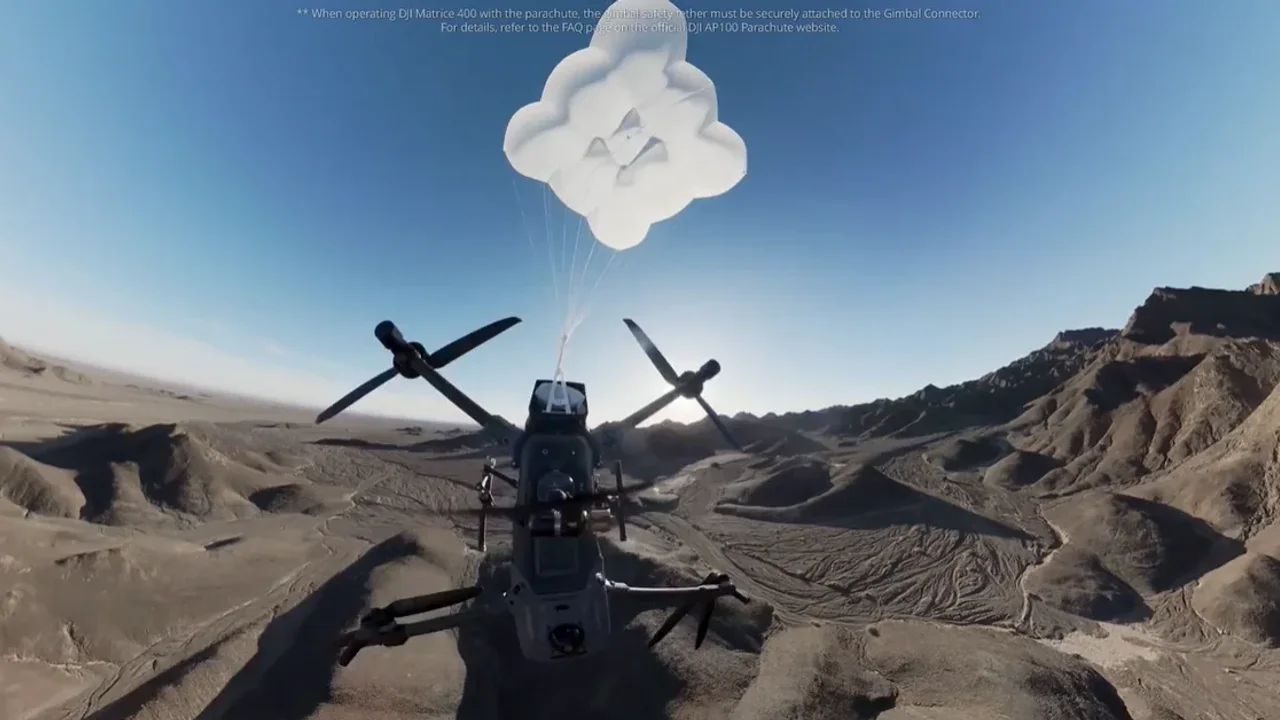 DJI Yüksek Bütçeli Dronelar için Paraşüt Sistemini Duyurdu 1 dji pahali drone modelleri icin ap100 parasut sistemini tanitti.webp