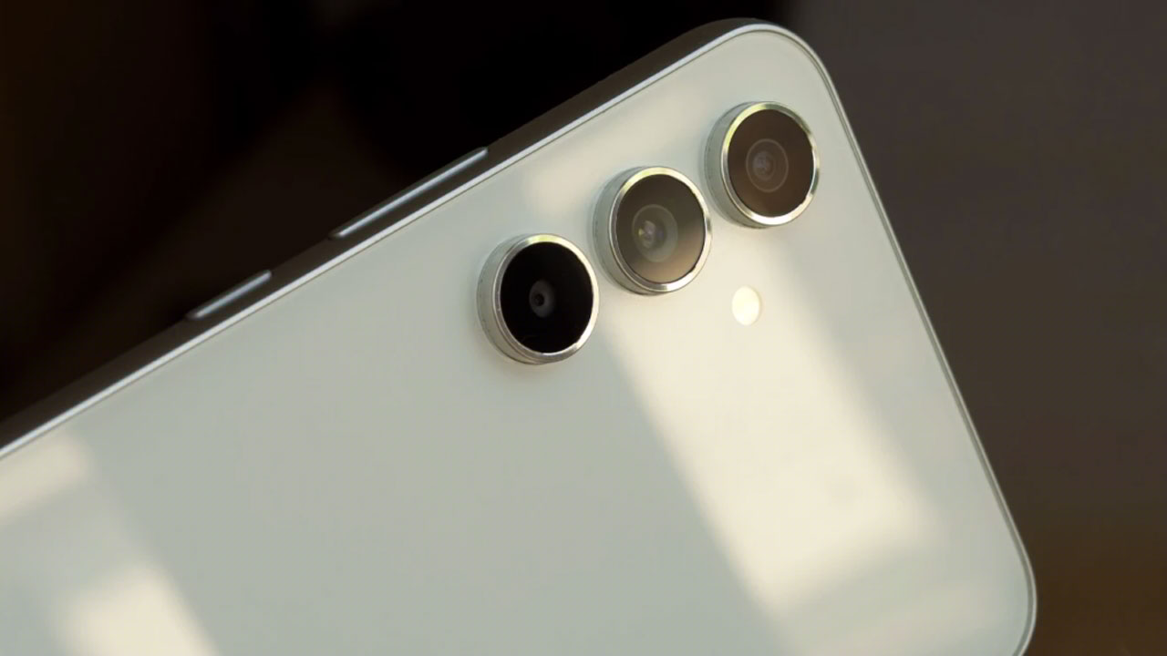 Samsung Galaxy A Serisi için Kritik Güncelleme Yayınlandı 16 samsung galaxy a54 ve a53 icin guvenlik guncellemesi 1
